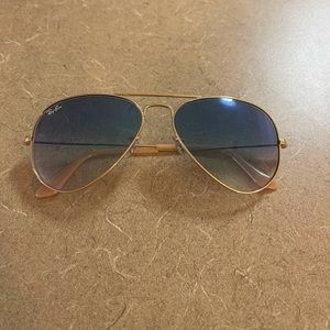 Ray-Ban RB3025 Gold Large Metal Frame